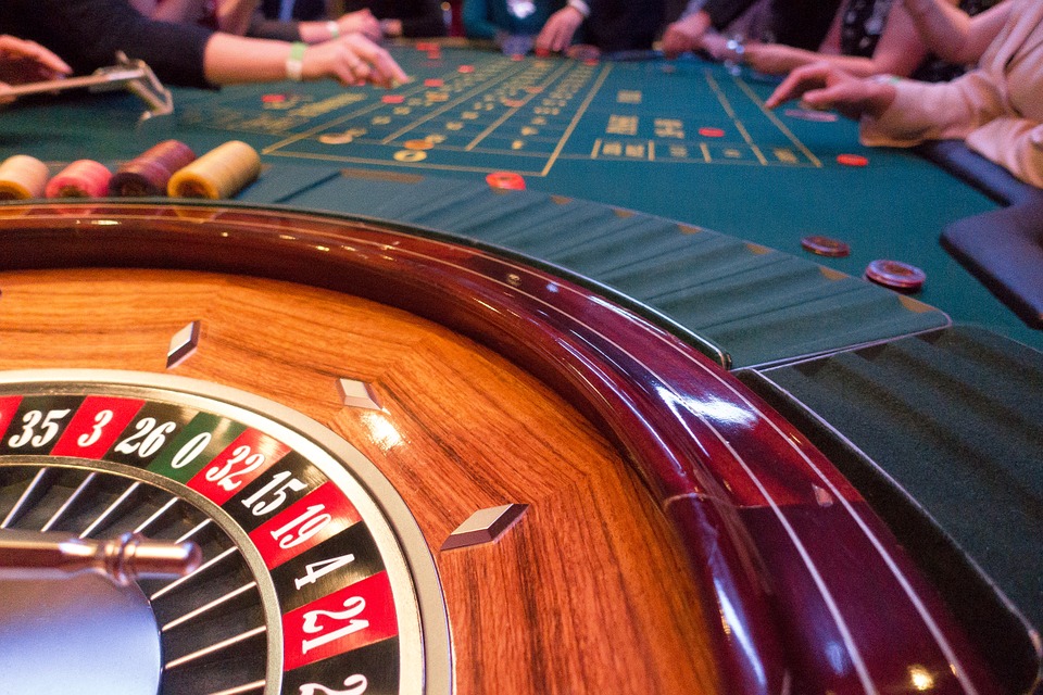 5 Tips on How to Improve Gambling Skills